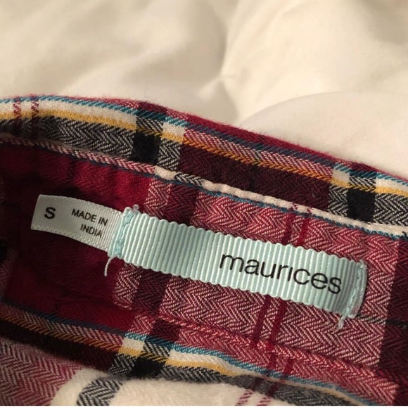 Maurice’s Flannel - Picture 3 of 3